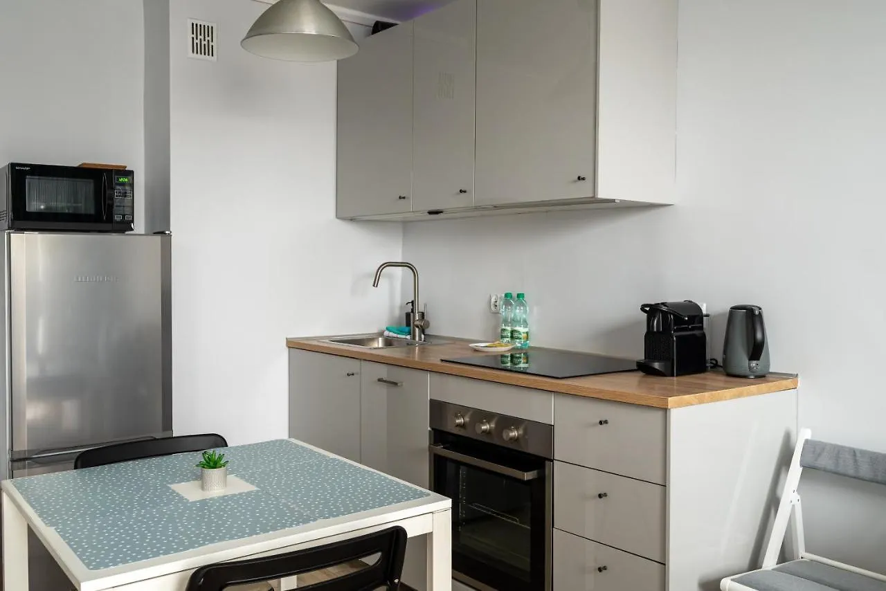 Metro Swietokrzyska Comfort Apartment Warsaw Poland
