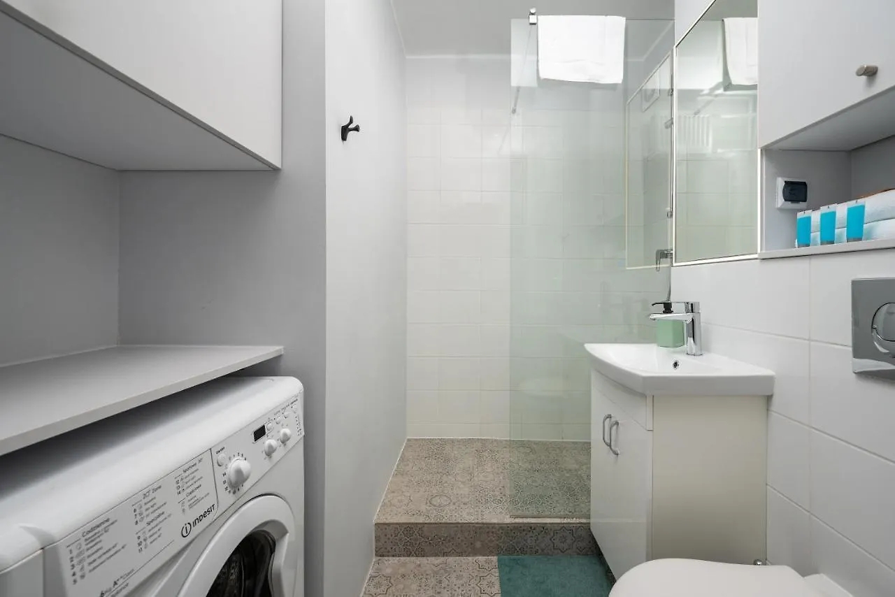 Metro Swietokrzyska Comfort Apartment Warsaw